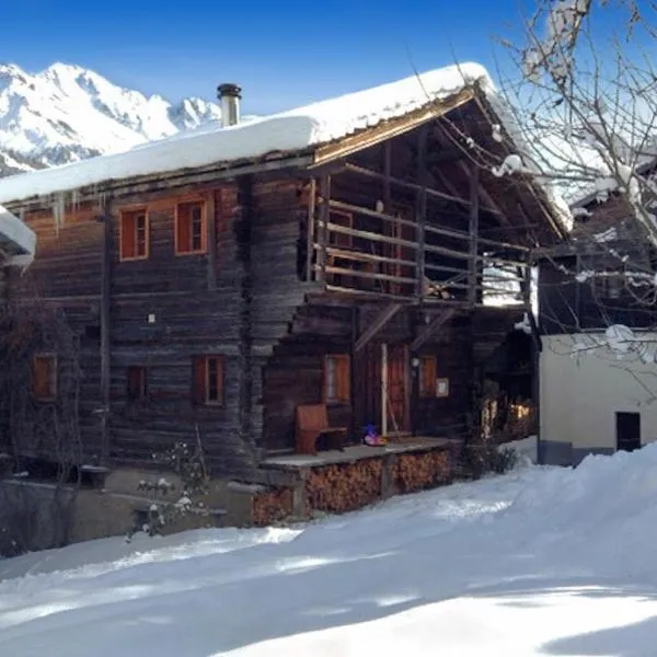 Family Chalet Karibu - 4 Vallées - next to Verbier, hotel en Bruson