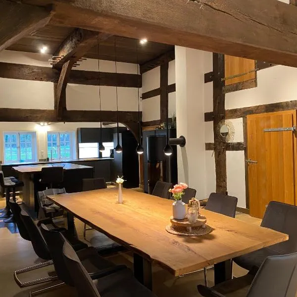 Heuerhaus - Artlands Home- Landhaus für Familien und Gruppen, hotel in Badbergen
