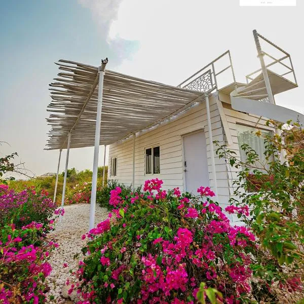 RUSTIC VOGUE, ξενοδοχείο σε Shamirpet