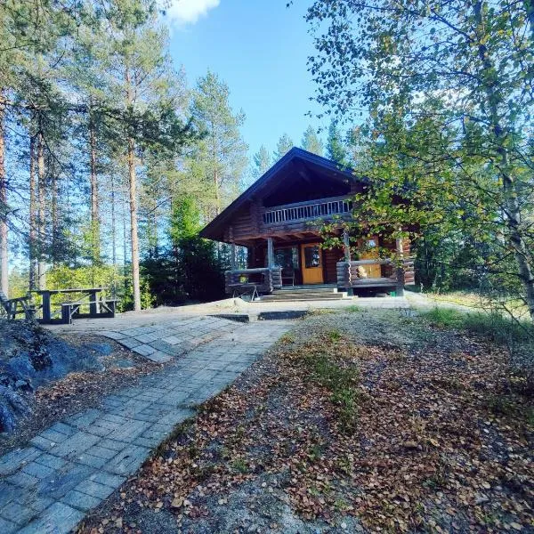 Kalliorinteen Mökit Ruskapirtti, hotel in Suninsalmi