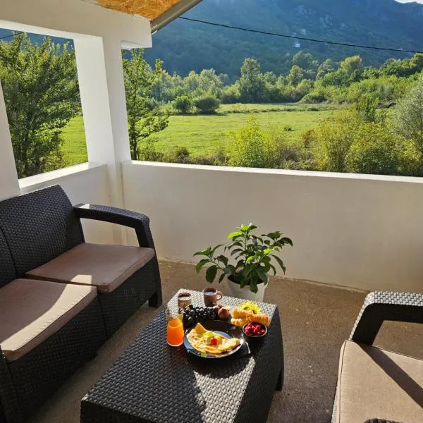Sunny Valley, hotel v destinaci Bar