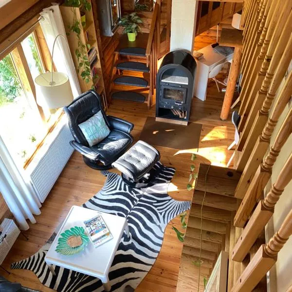 Eifel-Lounge BLOCKHAUS mit Kamin Garten Balkon nahe Köln Therme Brühl Phantasialand, hotel v destinaci Weilerswist