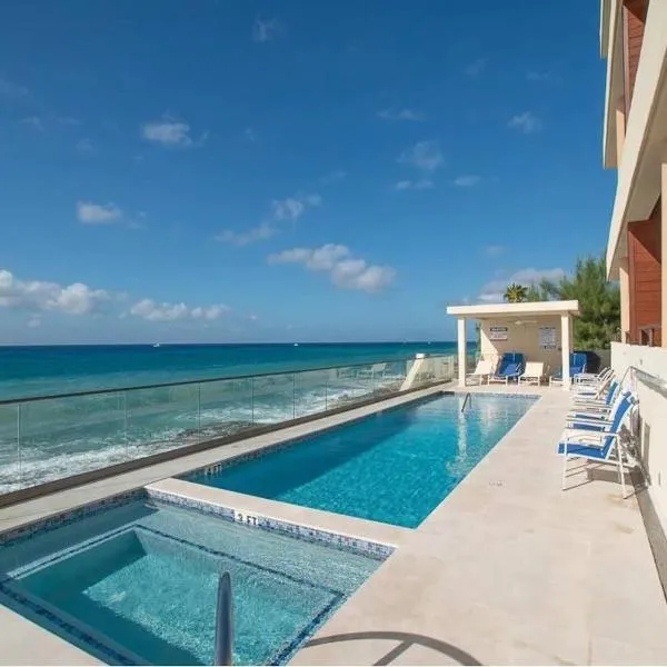 Luxury Ocean front SeaDreams 2 with 7 Mile Beach Views, hotel in West Bay