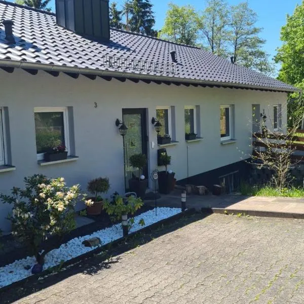 Ferienwohnung „Göttschied“、イダー・オーバーシュタインのホテル