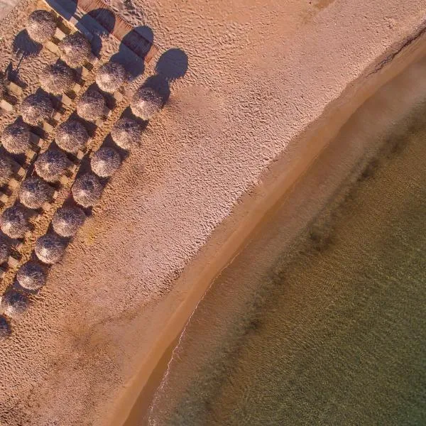 Golden Milos Beach Ηouse by Domotel, hotel v destinaci Provatas