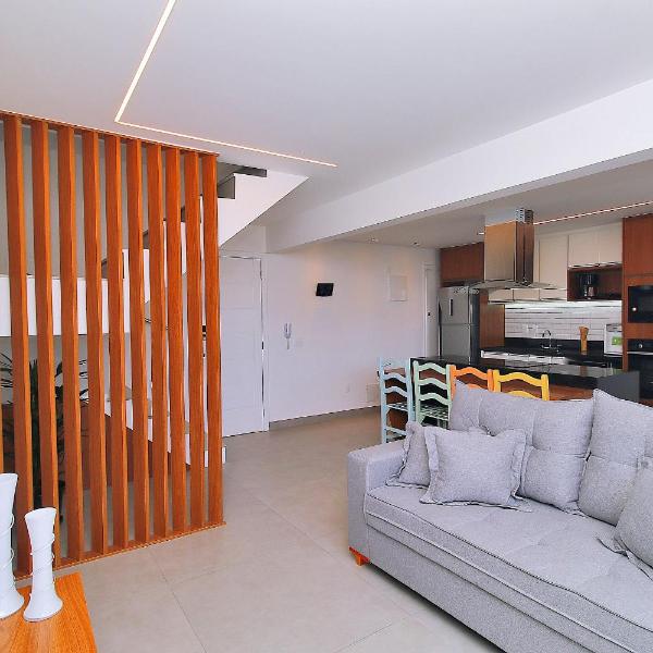 Cobertura Triplex de luxo no posto 9 em Ipanema