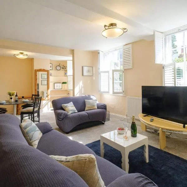 Hill House Apartment, hotel in Framlingham