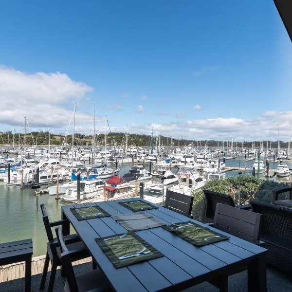 Bay of Islands Apartment with Marina Views, hótel í Helena Bay