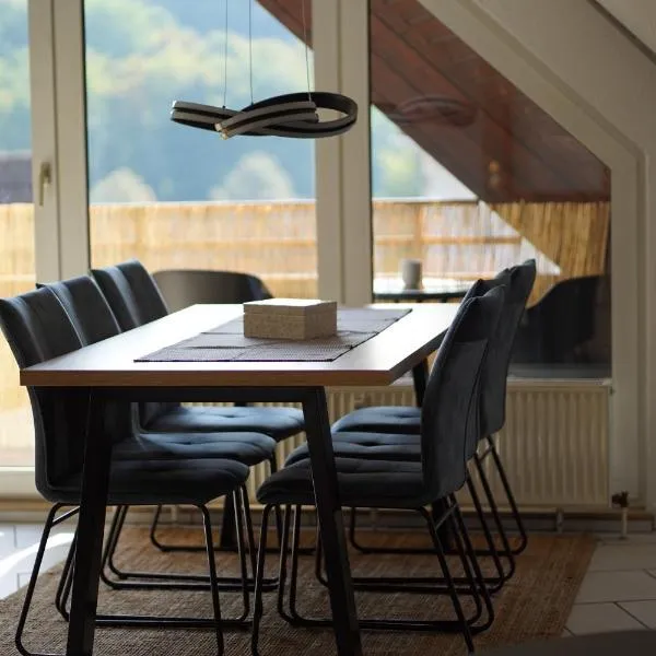 SANO - Herdecke - Balkon mit Blick - Tiefgarage - Zentrale Lage - Moderne Einrichtung mit stilvollen Möbel, hotel en Herdecke