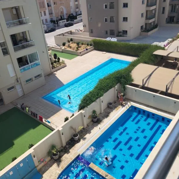 Charmant appartement - residence avec piscine entre Hammamet et Nabeul, hôtel à Nabeul