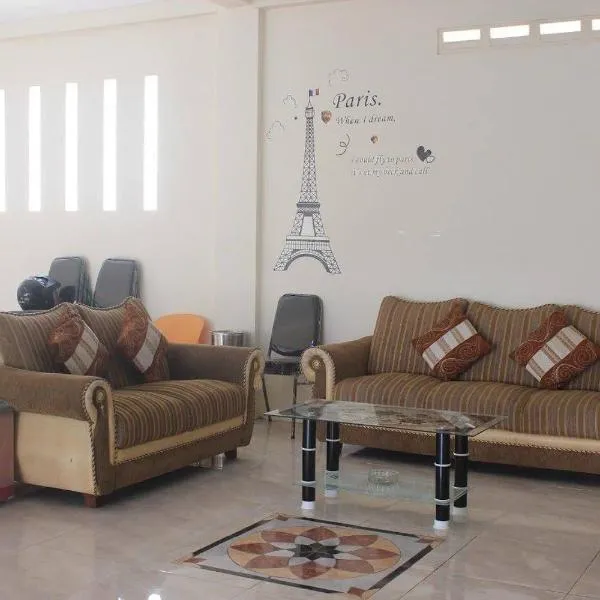 Solo Nadamax City Guest House Syariah, hotel v destinaci Bonorejo