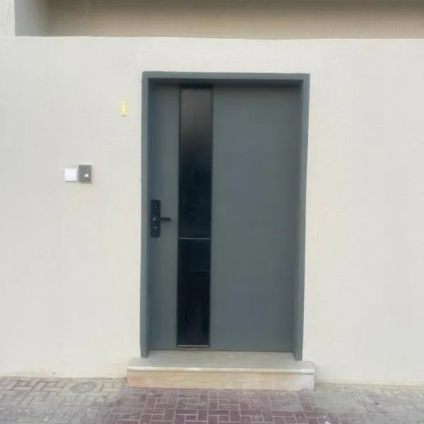 الشقة الفاخرة vip العيينة, hotel in Al Jubaylah