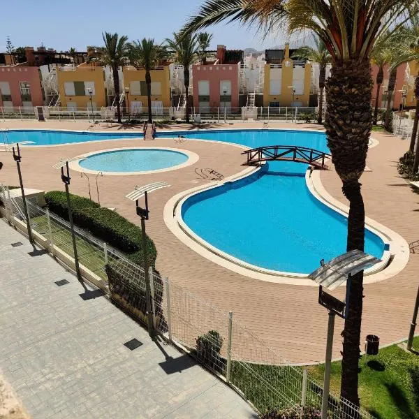 Casa del Sol con Jacuzzi - Vera Playa Laguna Beach, ξενοδοχείο σε Vera