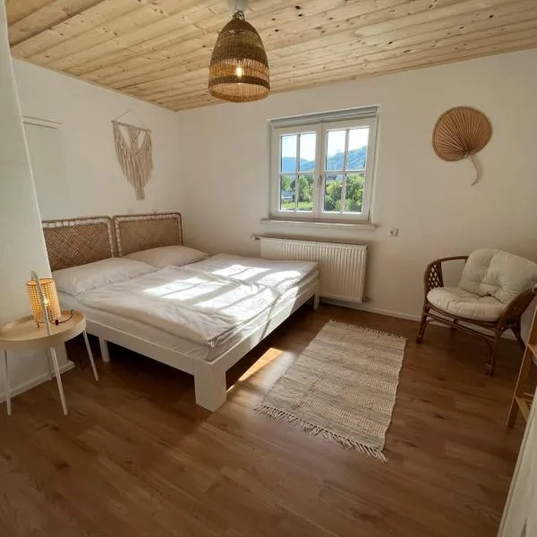 Boho Home am Bach, hotel v destinaci Altmünster