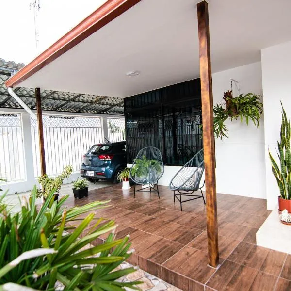Habitaciones privadas, Casa de Amber, Manta, hotel v destinaci Manta