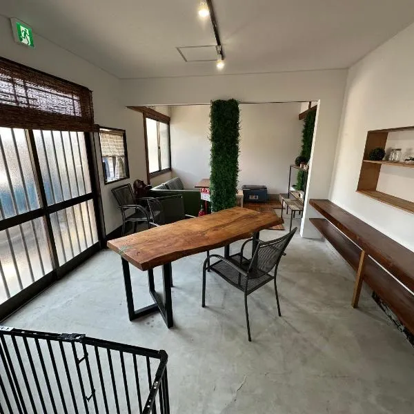 Monster lodge 西伊豆, hotel in Nishina