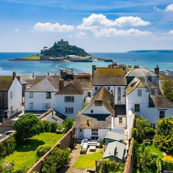 Marazion Beach Town House with Private Parking, hotel en Marazion