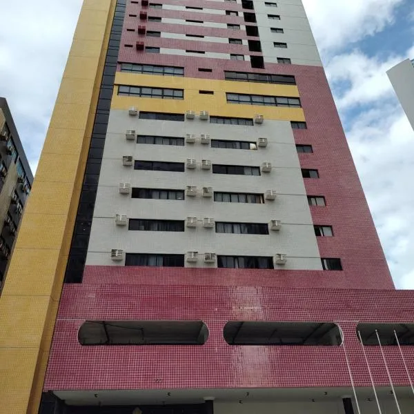 BOA VIAGEM FLATS APTO 201, hotel in Recife
