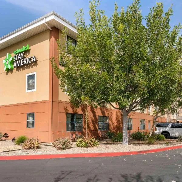 Extended Stay America Suites - Santa Barbara - Calle Real, ξενοδοχείο στη Σάντα Μπάρμπαρα