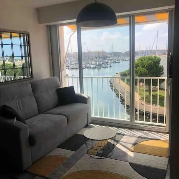 Agde : appartement vue sur le port、カップ・ダグドのホテル