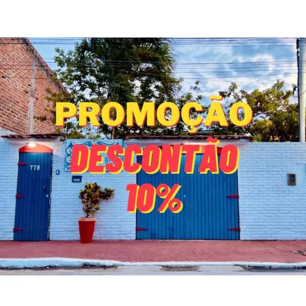 Pousada São Jorge 1 MIN A PÉ DA PRAIA Casa de família, simples e aconchegante, Na Av principal da praia café disponível até 12hs cozinha completa e churrasqueira disponível para uso ar cond das 20hs as 8 30, hotel di Praia do Frances
