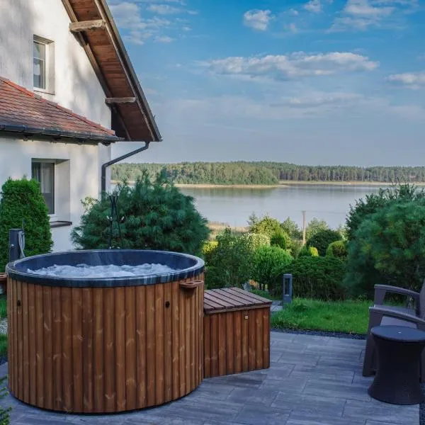 Dom na wzgórzu z widokiem na jezioro z balią i sauną, khách sạn ở Lipnica