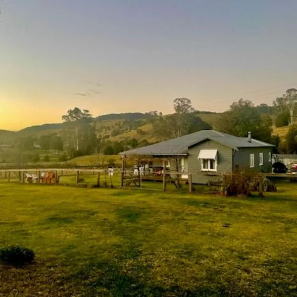 Little Farmhouse Near The Dairy、Warranullaのホテル