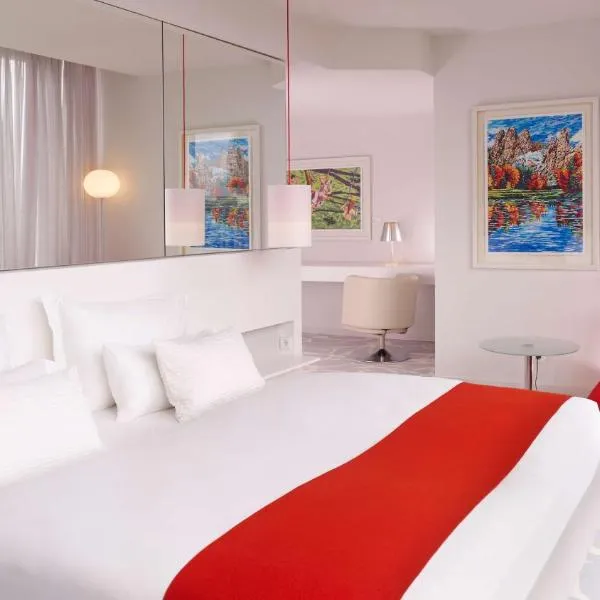 art'otel cologne, Powered by Radisson Hotels, hotel Kölnben