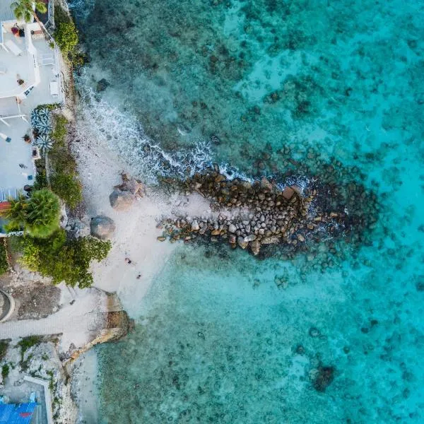 Waterside Apartments, hotel en Willemstad