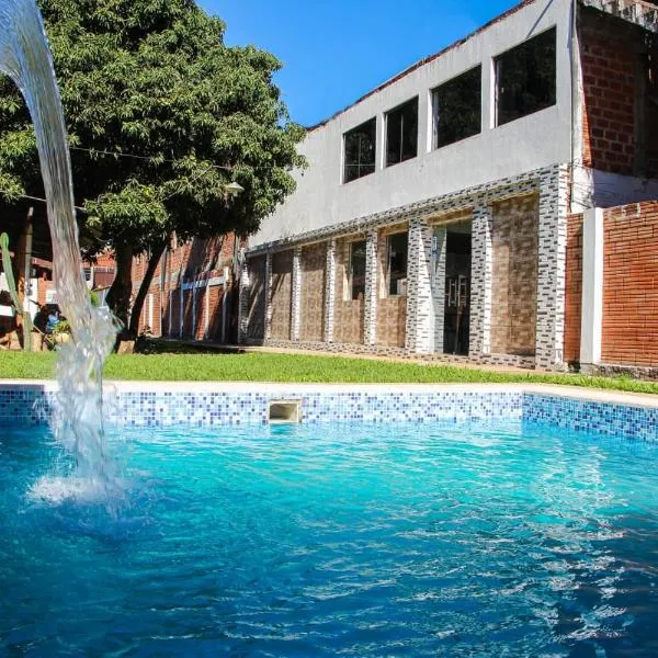 Ullanka Apart Hotel, hotel di Encarnacion
