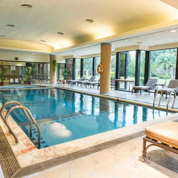 필라르에 위치한 호텔 Sheraton Pilar Hotel & Convention Center