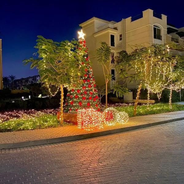 Ultra Luxury 3BR with Pools ,Sports ,Dining in Gated compound, Close to all sites, hotel di Kaherah