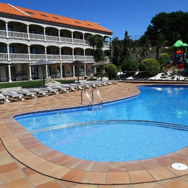 Apartamentos Coral Do Mar II – hotel w mieście Portonovo
