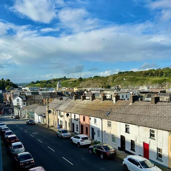 Overlooking city centre apt, hotel v destinaci Waterford
