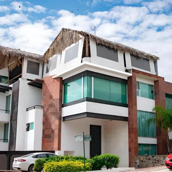 Giakor Suites - Gran Jardín, hotel di León