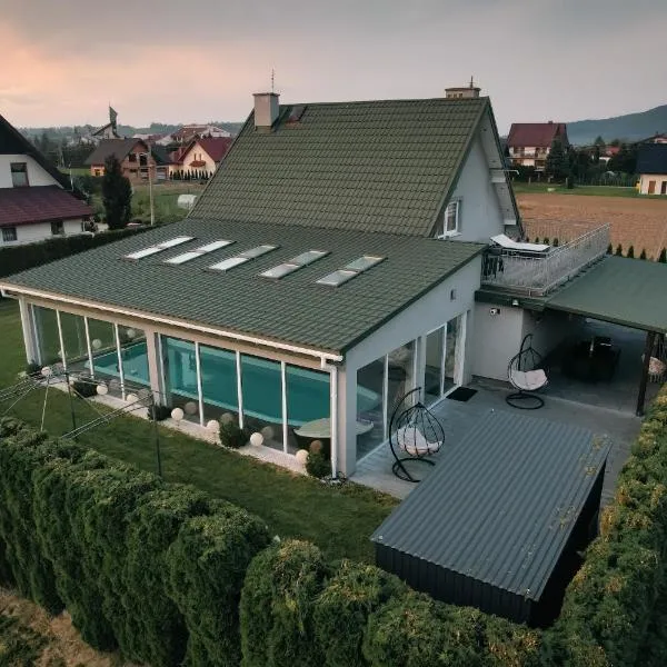 ŁOSOSINA 365 Dom z basenem, hotel i Łososina Dolna