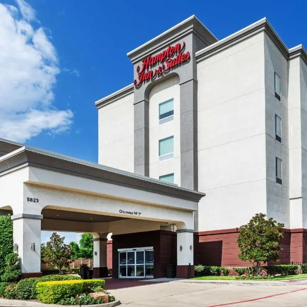 Hampton Inn and Suites Houston Central, Hotel in Charter Bank Building Heliport