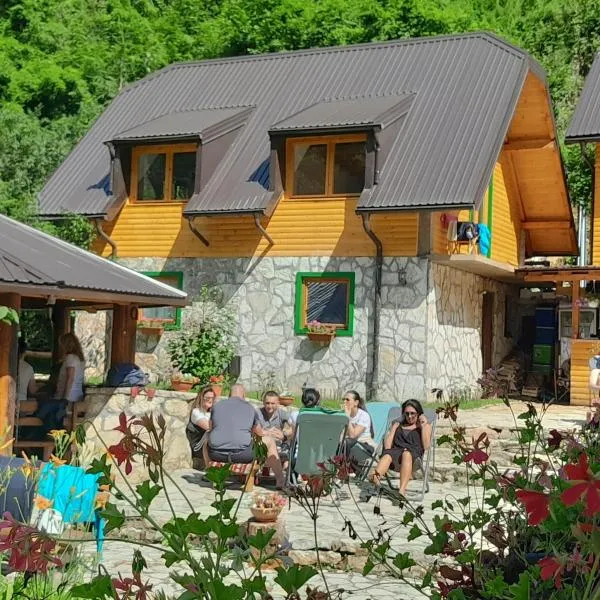 Rafting Camp Encijan, hotel v destinaci Foča