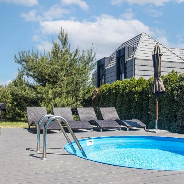 Villa with private pool Laumes juosta, hotel sa Palanga