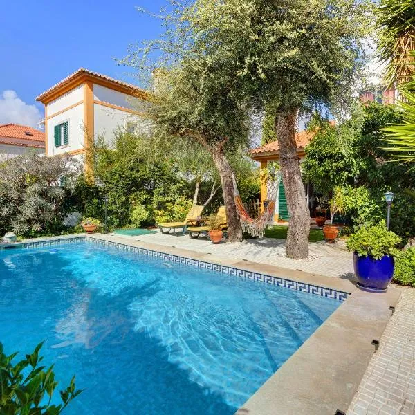 Little Paradise 25 min from Lisbon，位于Camarate的酒店