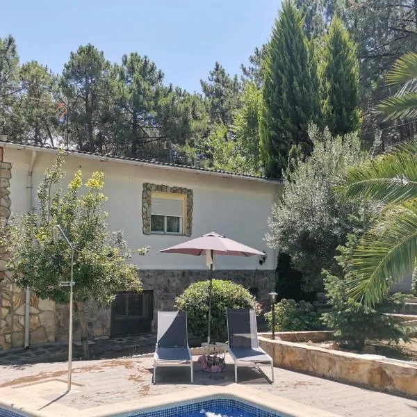 Bonita casa en el bosque - El Tiemblo, hotel en Cadalso de los Vidrios