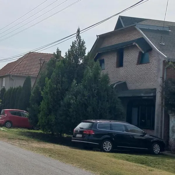 KOD VELIKIH TUJA, hotel v destinaci Melenci