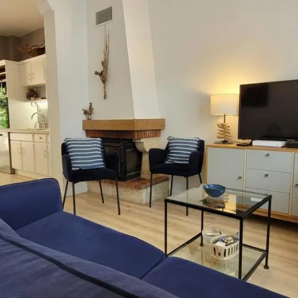 Maison de ville avec patio, khách sạn ở Trouville-sur-Mer