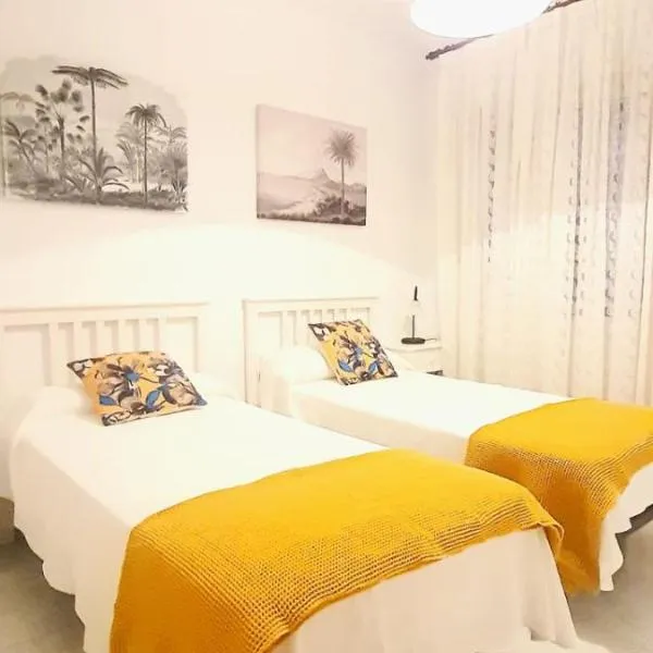 Apartamentos Los Volcanes, hotell i Fuencaliente de la Palma