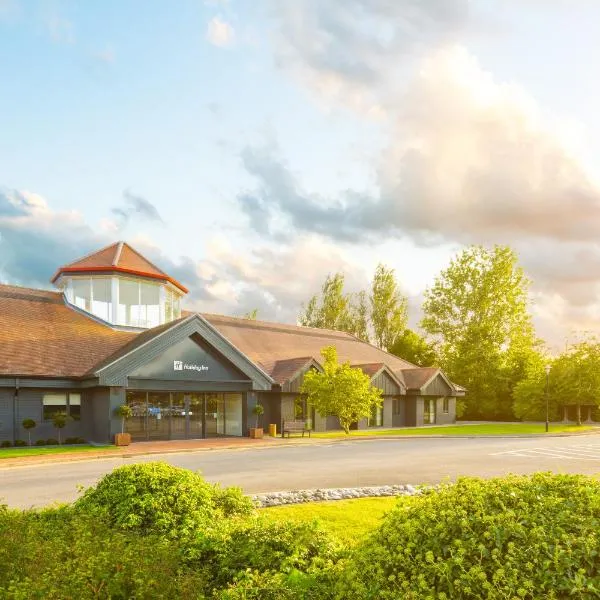 ホリデイ イン エイルズベリー（Holiday Inn Aylesbury by IHG）、アリスバーリーのホテル