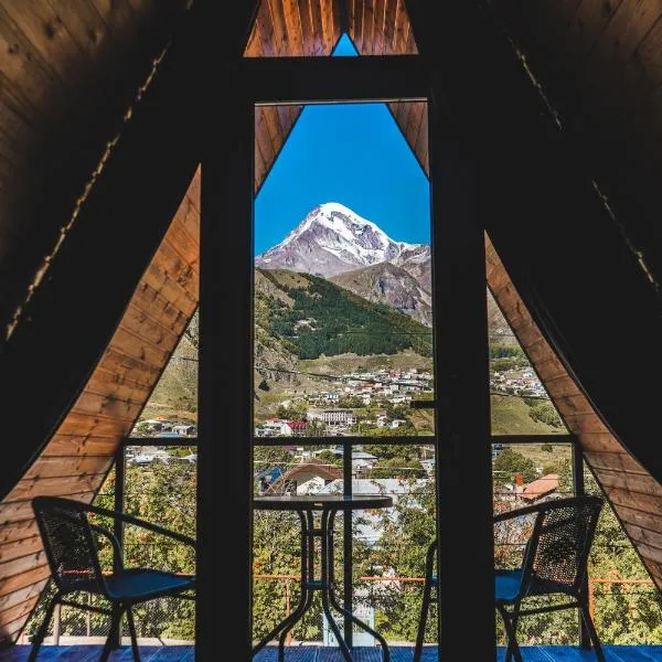 Peak View Kazbegi, hotel v destinaci Stepancminda