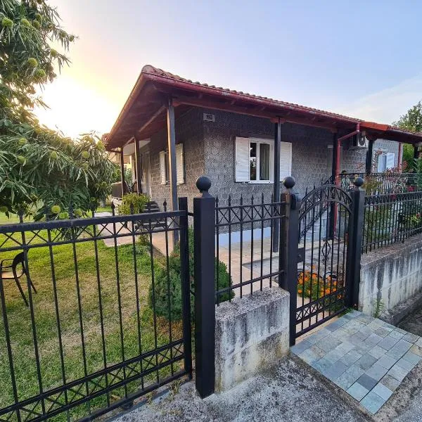 Villa Anna, hotel v destinaci Paliókastron