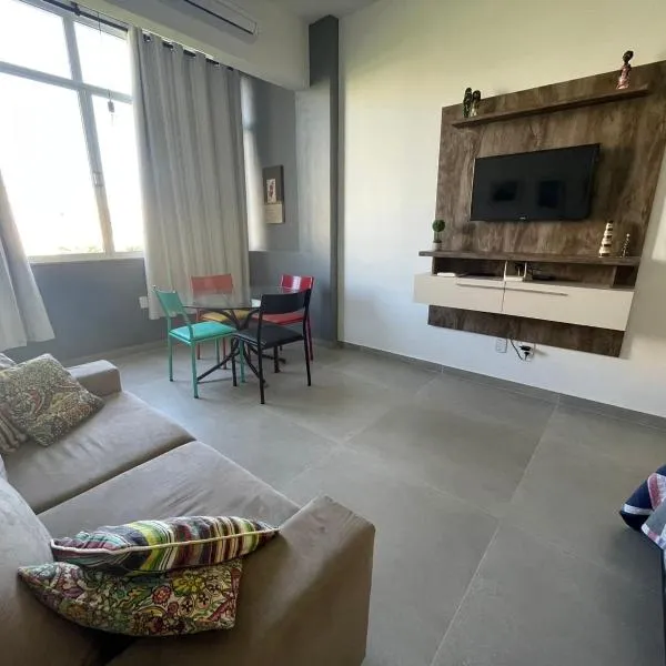 Confortável apto cama queen e sofá cama - COPACABANA