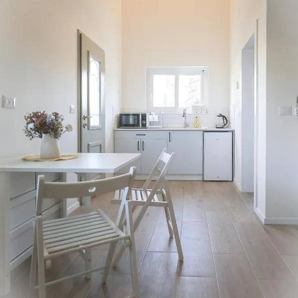 Gal Ba'Har גל בהר, hotel El-Rom városában