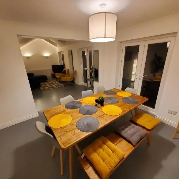 5 bedroom, recently renovated house close to Hastings Beach, hotel in Hastings